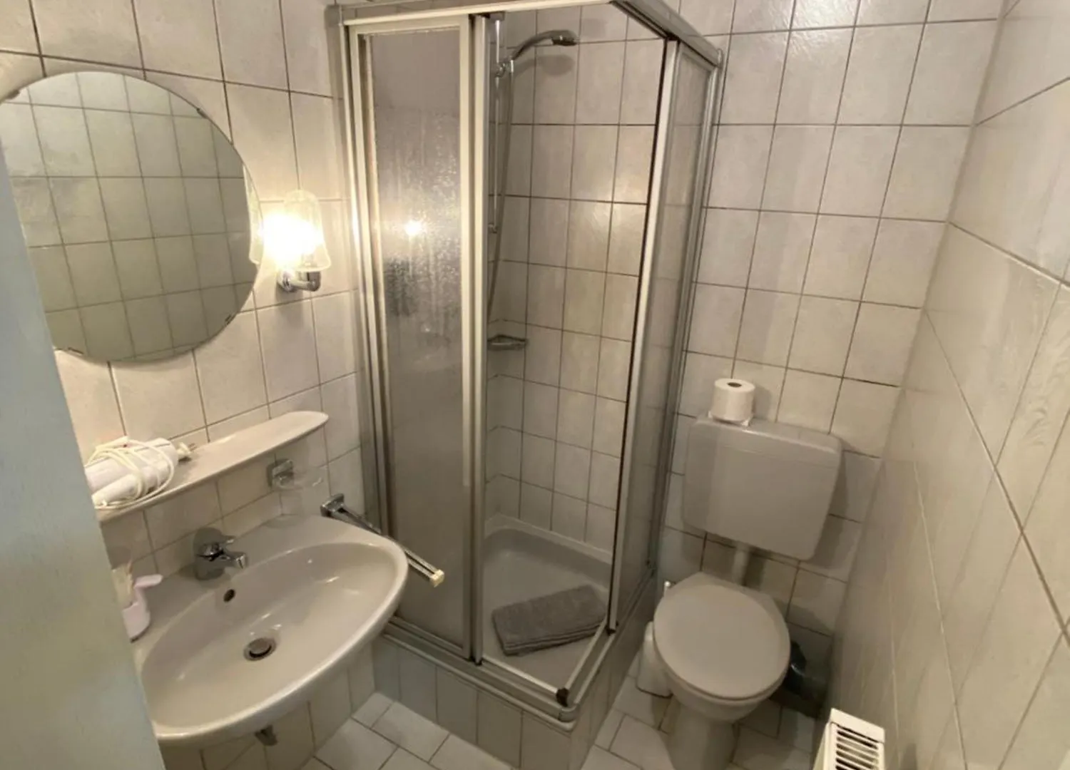 Gasthof Zum Goldenen Schiff - Lehm, Stil & Altstadtflair Marktbreit Németország